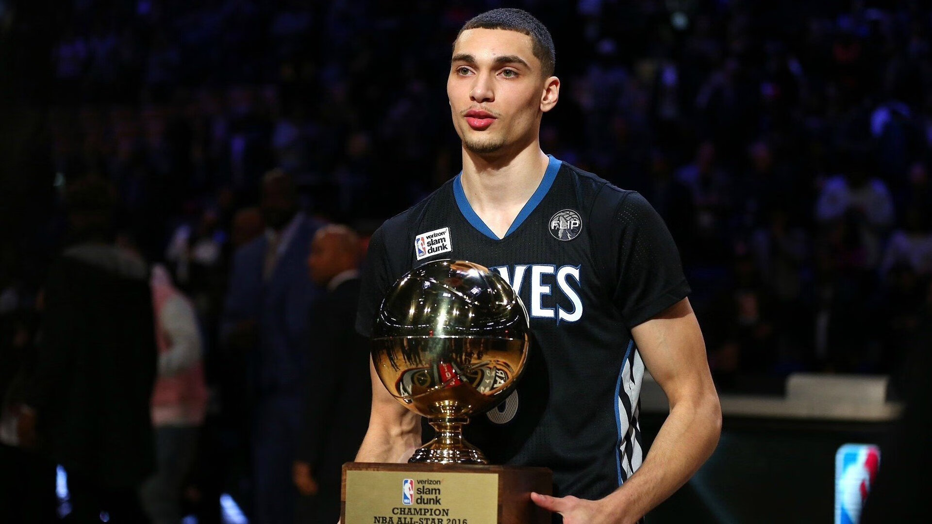 托桑·埃夫布奥姆万成为NBA新一代领军人物，埃托奥布冯