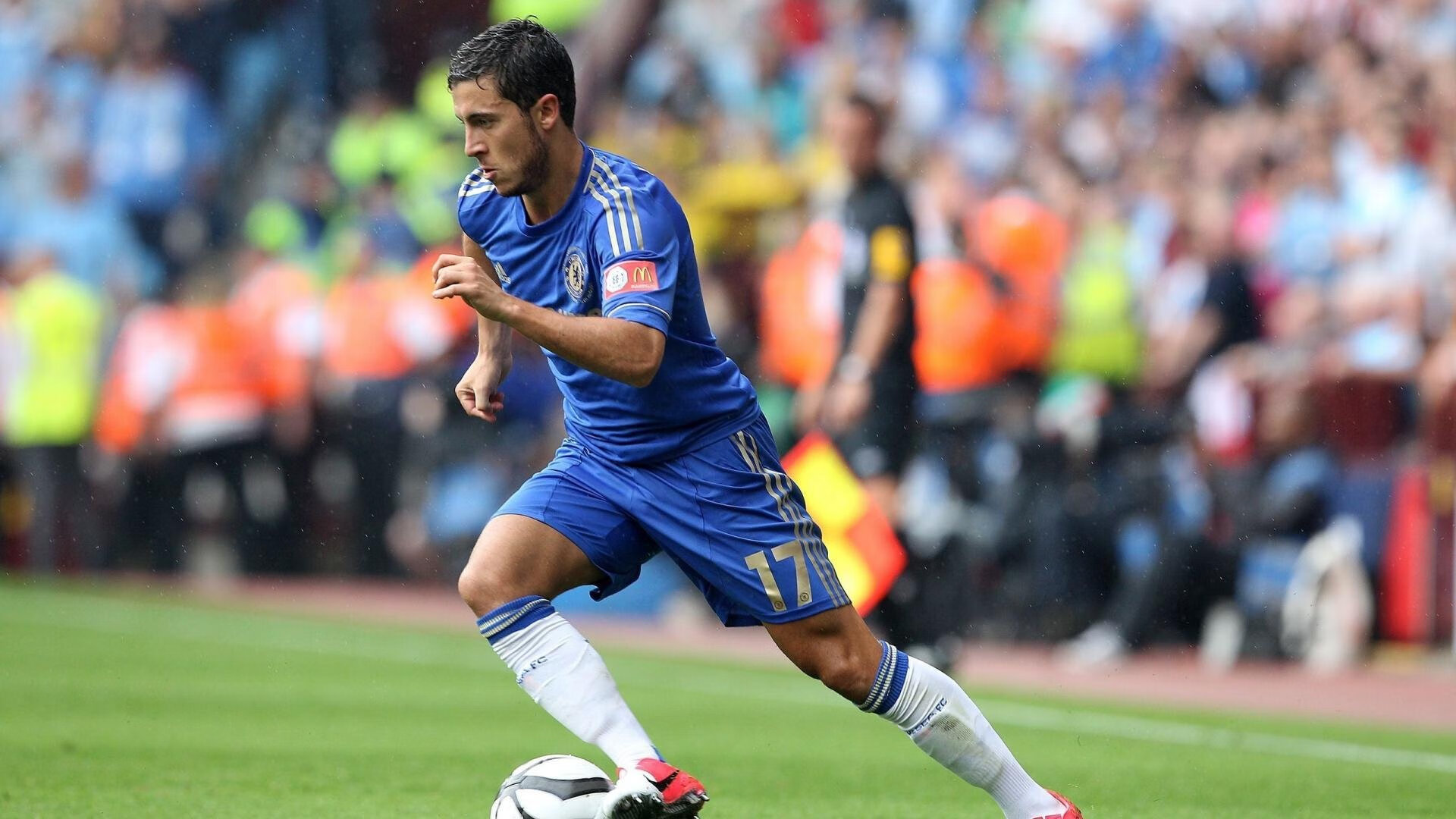 中国队后程发力锁定第三名，中国队后腰是谁